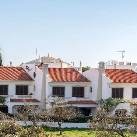 Apartamentos Pinto Quarteira Exterior photo